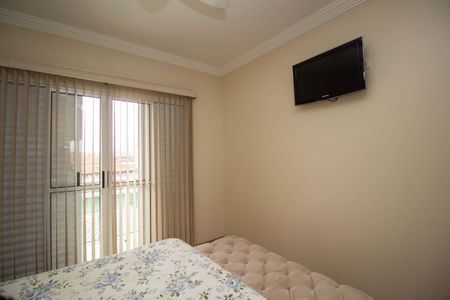 Casa à venda com 200m², 3 quartos e 4 vagas Casa à venda com 200m², 3 quartos e 4 vagasQuarto 1 - Suíte