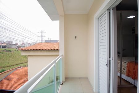 Casa à venda com 200m², 3 quartos e 4 vagas Casa à venda com 200m², 3 quartos e 4 vagasVaranda do Quarto 3