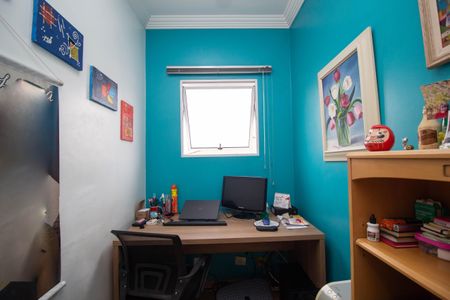 Casa à venda com 200m², 3 quartos e 4 vagas Casa à venda com 200m², 3 quartos e 4 vagasEscritório