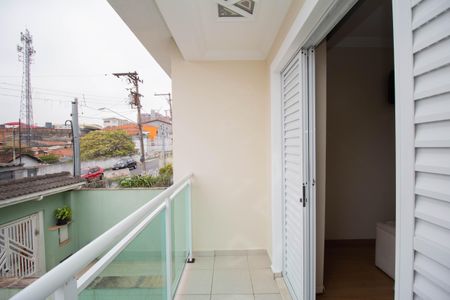 Casa à venda com 200m², 3 quartos e 4 vagas Casa à venda com 200m², 3 quartos e 4 vagasVaranda Quarto 1