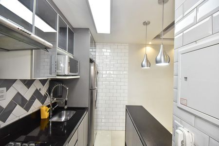 Apartamento à venda com 54m², 2 quartos e 1 vagaCozinha