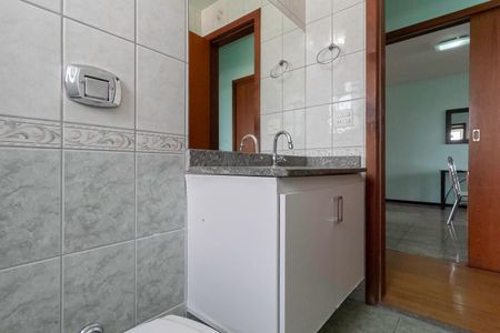 Apartamento para alugar com 154m², 3 quartos e 2 vagas Apartamento para alugar com 154m², 3 quartos e 2 vagasBanheiro social