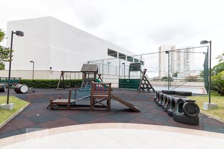 Apartamento à venda com 64m², 2 quartos e 1 vaga Apartamento à venda com 64m², 2 quartos e 1 vagaÁrea comum - Playground