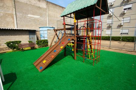 Apartamento à venda com 48m², 2 quartos e 1 vaga Apartamento à venda com 48m², 2 quartos e 1 vagaÁrea comum - Playground