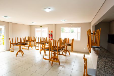 Apartamento à venda com 48m², 2 quartos e 1 vaga Apartamento à venda com 48m², 2 quartos e 1 vagaÁrea comum - Salão de festas