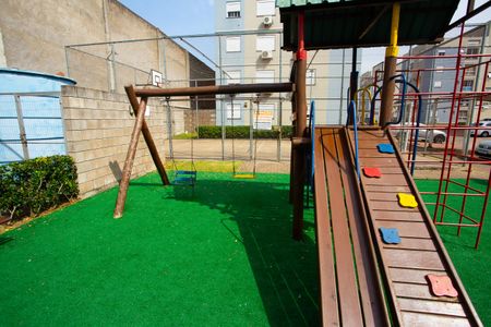 Apartamento à venda com 48m², 2 quartos e 1 vaga Apartamento à venda com 48m², 2 quartos e 1 vagaÁrea comum - Playground