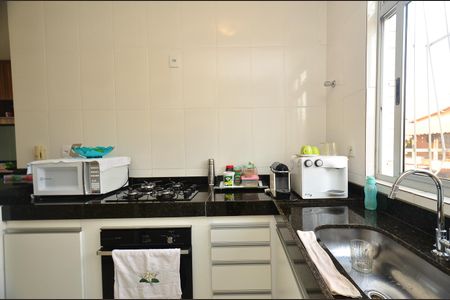 Apartamento à venda com 63m², 3 quartos e 2 vagas Apartamento à venda com 63m², 3 quartos e 2 vagasCozinha