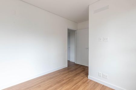 Apartamento à venda com 142m², 4 quartos e 3 vagasQuarto 4