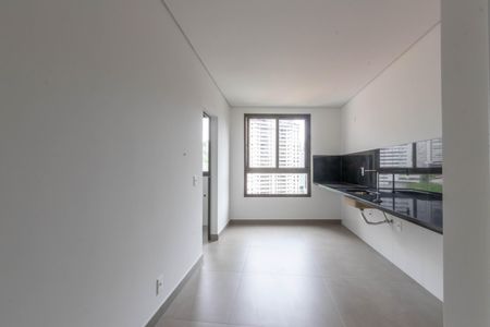Cozinha de apartamento à venda com 4 quartos, 142m² em Vila das Flores, Nova Lima