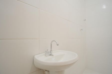 Banheiro de kitnet/studio para alugar com 1 quarto, 31m² em Tatuapé, São Paulo