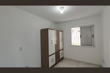 Quarto 2 de apartamento para alugar com 2 quartos, 50m² em Vila Carmosina, São Paulo
