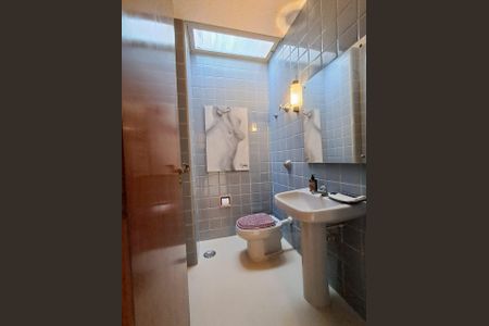 Casa à venda com 317m², 4 quartos e 5 vagas Casa à venda com 317m², 4 quartos e 5 vagasFoto 21