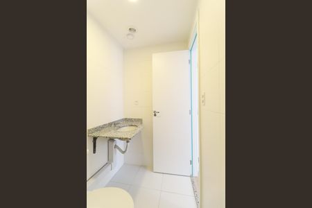 Apartamento à venda com 50m², 2 quartos e 1 vaga Apartamento à venda com 50m², 2 quartos e 1 vagaBanheiro da Suíte