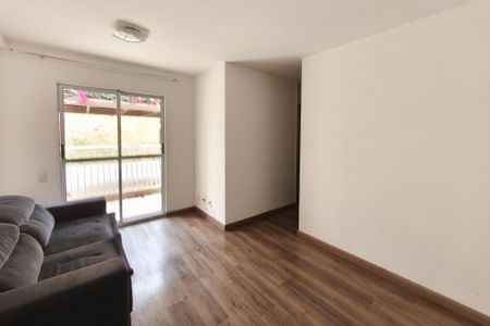 Sala de apartamento para alugar com 3 quartos, 61m² em Jardim Ipaussurama, Campinas
