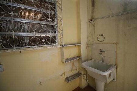 Apartamento à venda com 120m², 2 quartos e 1 vagaÁrea de Serviço tanque