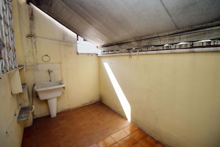 Apartamento à venda com 120m², 2 quartos e 1 vagaÁrea de Serviço