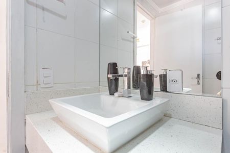 Apartamento à venda com 75m², 3 quartos e 1 vagaBanheiro Social