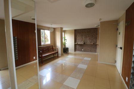 Apartamento à venda com 64m², 2 quartos e 1 vagaHall de entrada