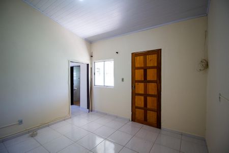 Sala de casa para alugar com 1 quarto, 35m² em Jardim Simus, Sorocaba
