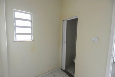 Apartamento à venda com 90m², 2 quartos e 1 vaga Apartamento à venda com 90m², 2 quartos e 1 vagaQuarto de Serviço