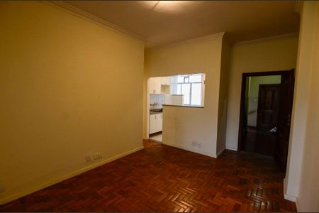 Apartamento à venda com 90m², 2 quartos e 1 vaga Apartamento à venda com 90m², 2 quartos e 1 vagaSala