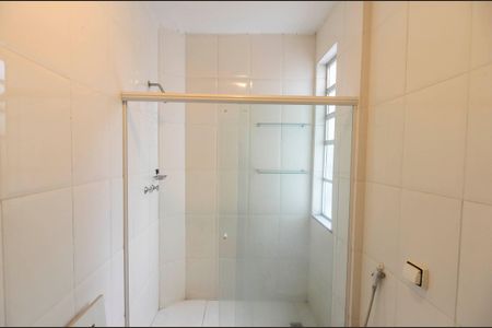 Apartamento à venda com 90m², 2 quartos e 1 vaga Apartamento à venda com 90m², 2 quartos e 1 vagaBanheiro
