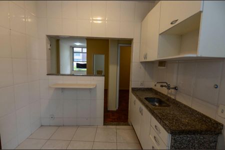 Apartamento à venda com 90m², 2 quartos e 1 vaga Apartamento à venda com 90m², 2 quartos e 1 vagaCozinha