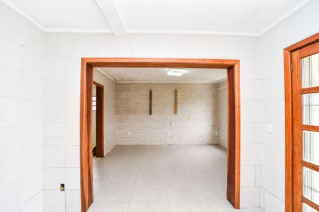 Sala de casa para alugar com 4 quartos, 309m² em Santa Maria Goretti, Porto Alegre