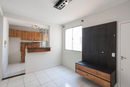 Sala de apartamento para alugar com 2 quartos, 49m² em Gávea, Uberlândia
