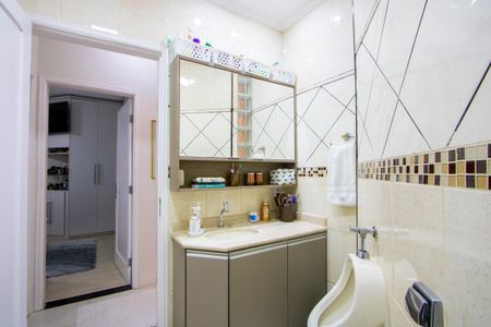 Apartamento à venda com 112m², 3 quartos e 1 vaga Apartamento à venda com 112m², 3 quartos e 1 vagaBanheiro