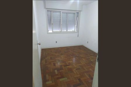 Quarto de apartamento para alugar com 1 quarto, 49m² em Passo da Areia, Porto Alegre