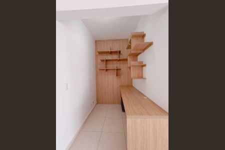 Apartamento à venda com 104m², 3 quartos e 2 vagasEscritório