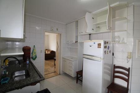 Apartamento à venda com 96m², 3 quartos e 2 vagasCozinha