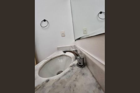 Apartamento para alugar com 137m², 4 quartos e 3 vagas Apartamento para alugar com 137m², 4 quartos e 3 vagasBanheiro da Suíte 2