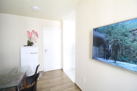 Sala de apartamento à venda com 2 quartos, 44m² em Gardênia Azul, Rio de Janeiro