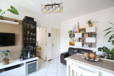 Sala de apartamento à venda com 2 quartos, 61m² em Freguesia (jacarepaguá), Rio de Janeiro
