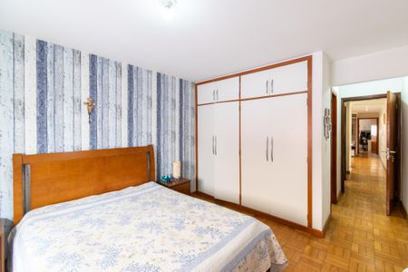 Casa à venda com 150m², 3 quartos e 2 vagas Casa à venda com 150m², 3 quartos e 2 vagasSuíte