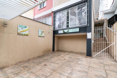 Casa à venda com 150m², 3 quartos e 2 vagas Casa à venda com 150m², 3 quartos e 2 vagasGaragem