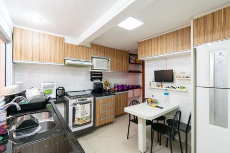 Casa à venda com 150m², 3 quartos e 2 vagas Casa à venda com 150m², 3 quartos e 2 vagasCozinha