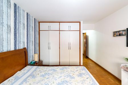 Casa à venda com 150m², 3 quartos e 2 vagas Casa à venda com 150m², 3 quartos e 2 vagasSuíte