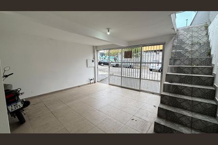 Casa à venda com 96m², 3 quartos e 3 vagas Casa à venda com 96m², 3 quartos e 3 vagasGaragem