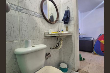 Casa à venda com 140m², 3 quartos e 1 vagaBanheiro da Suíte 2