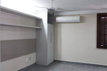 Casa de condomínio para alugar com 265m², 3 quartos e 3 vagasSuíte 1