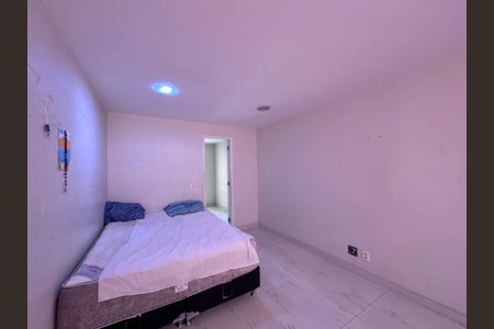 Apartamento à venda com 209m², 3 quartos e 3 vagas Apartamento à venda com 209m², 3 quartos e 3 vagasSuíte 2