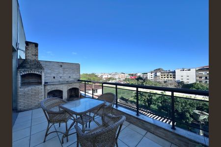 Apartamento à venda com 209m², 3 quartos e 3 vagas Apartamento à venda com 209m², 3 quartos e 3 vagasÁrea Gourmet