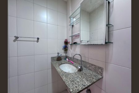 Apartamento à venda com 209m², 3 quartos e 3 vagas Apartamento à venda com 209m², 3 quartos e 3 vagasBanheiro Social