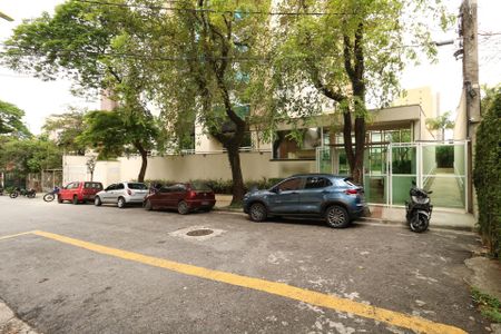 Apartamento à venda com 102m², 2 quartos e 2 vagasFachada