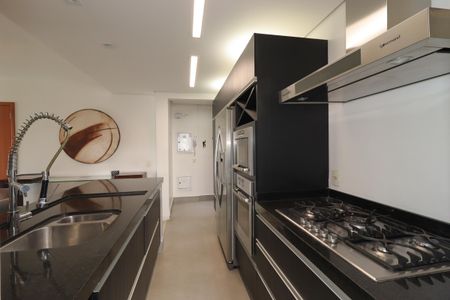 Apartamento à venda com 102m², 2 quartos e 2 vagasCozinha