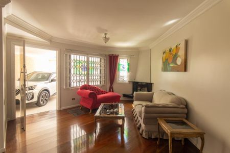 Casa para alugar com 256m², 3 quartos e 4 vagasSala