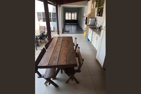 Casa à venda com 4 quartos, 180m² em Cidade Jardim, Campinas
